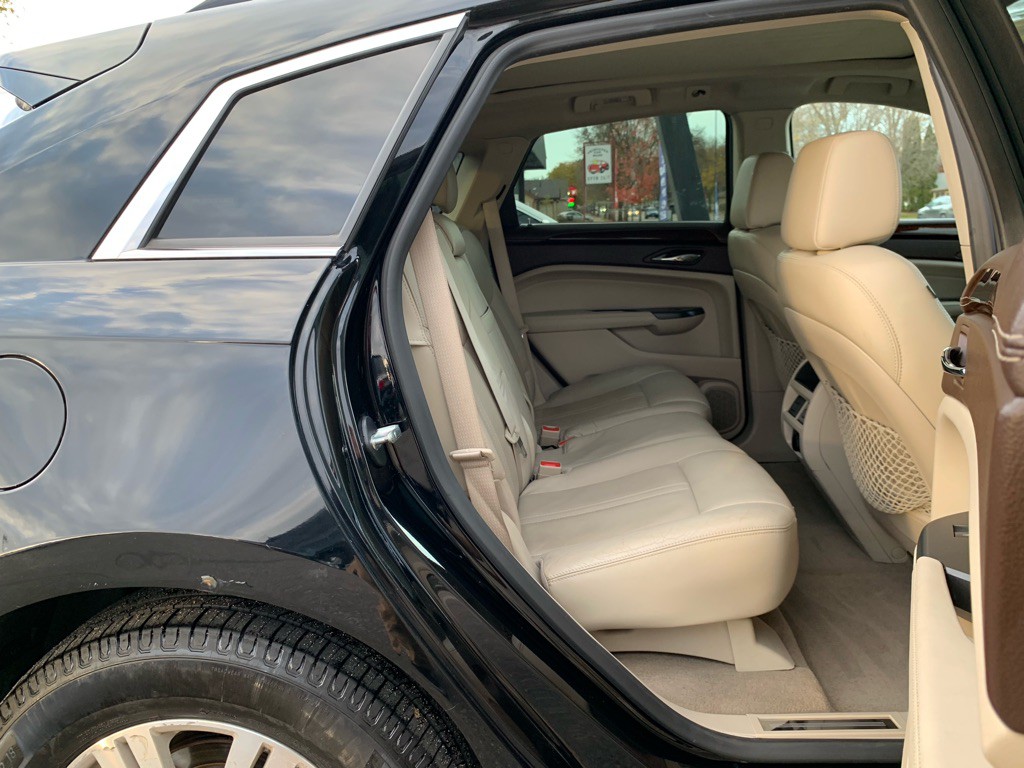 2012 Cadillac SRX Image 9
