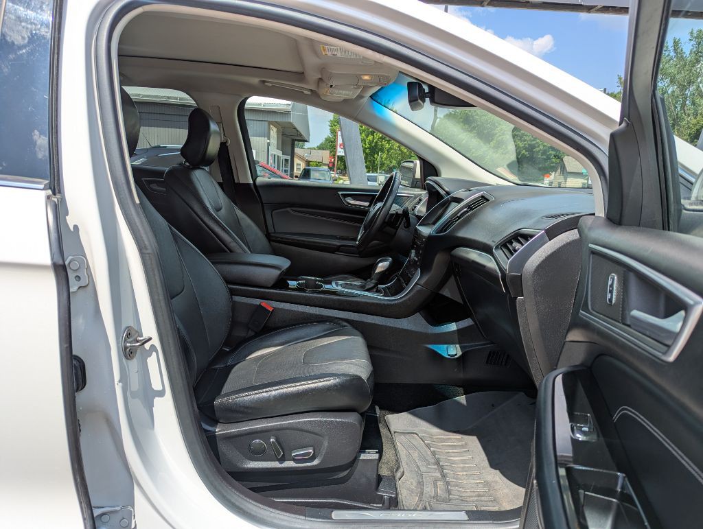 2015 Ford Edge Image 8