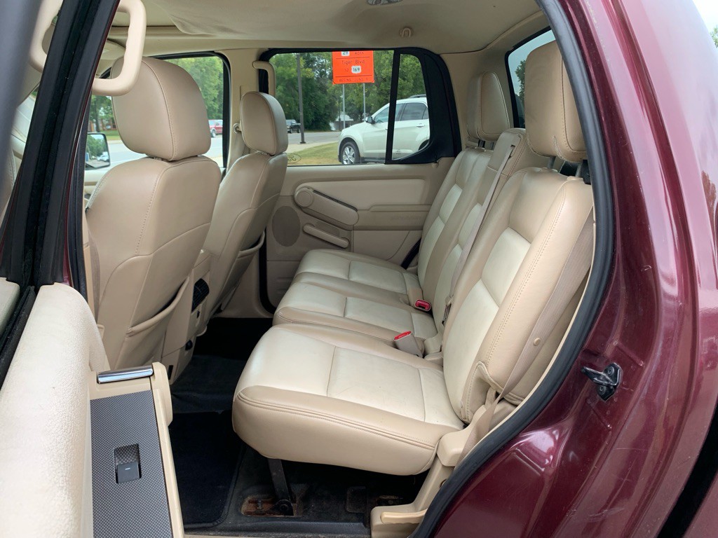 2007 Ford Explorer Image 7