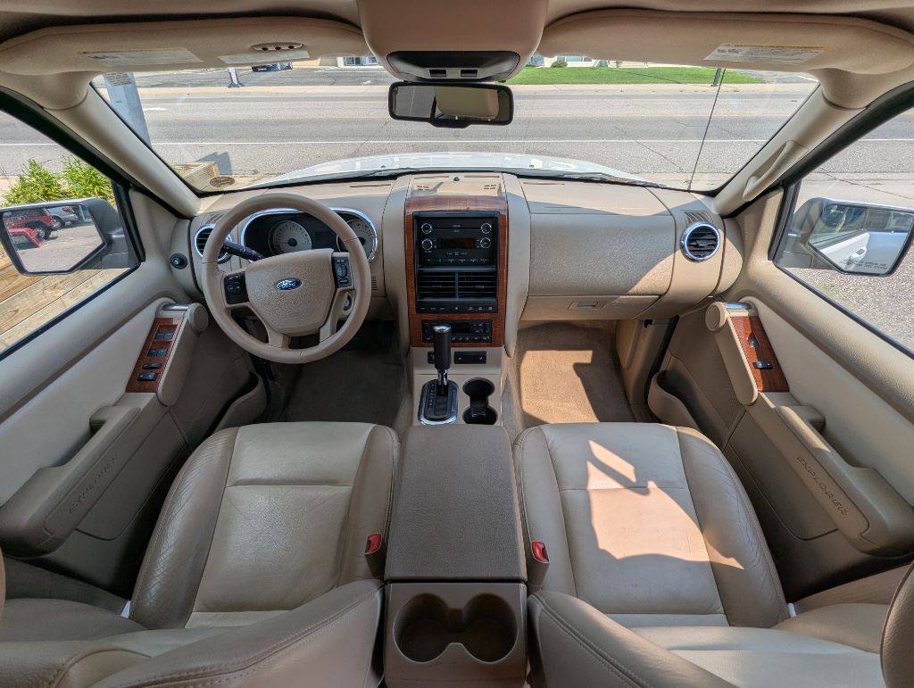 2010 Ford Explorer Image 10