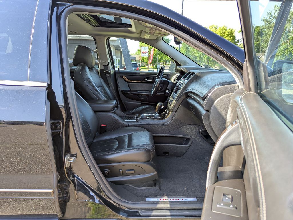 2016 GMC Acadia Image 14