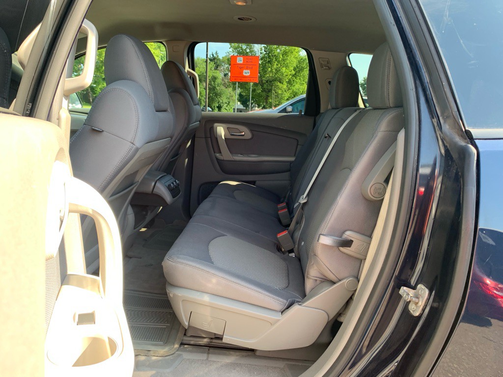 2011 Chevrolet Traverse Image 7