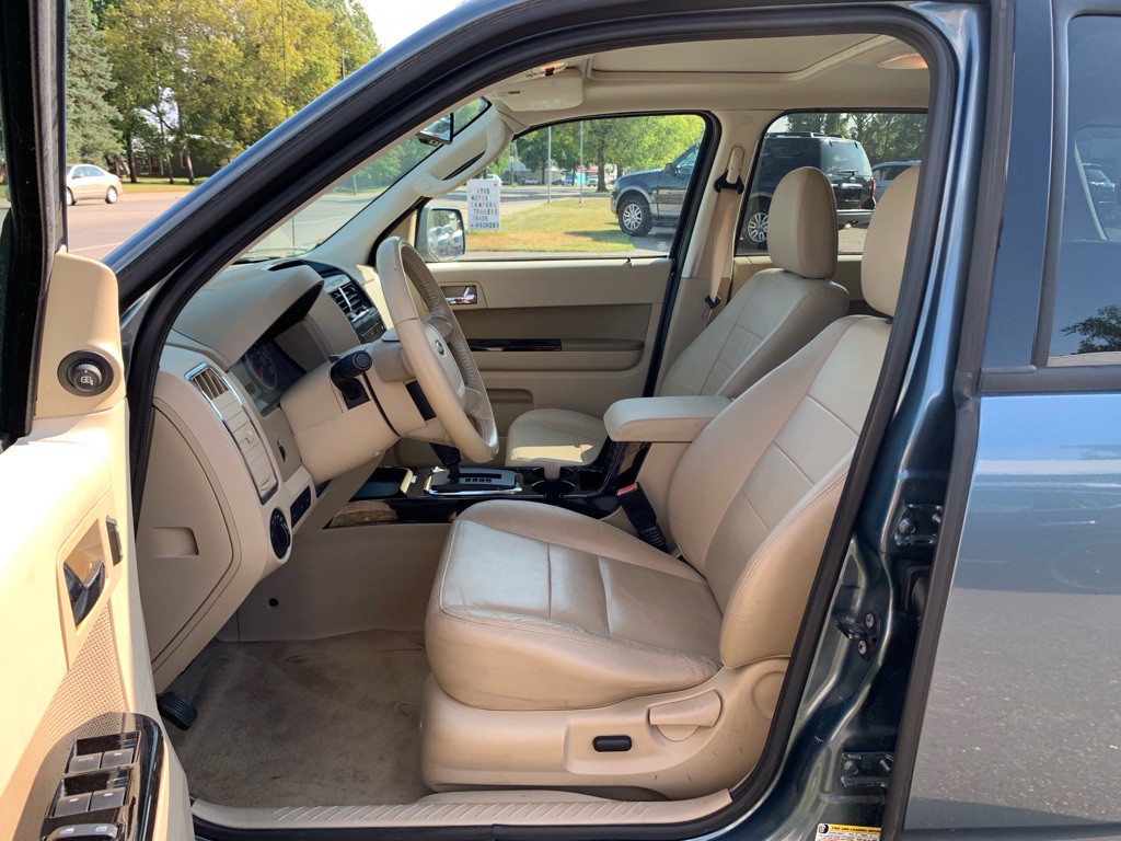 2010 Ford Escape Image 6