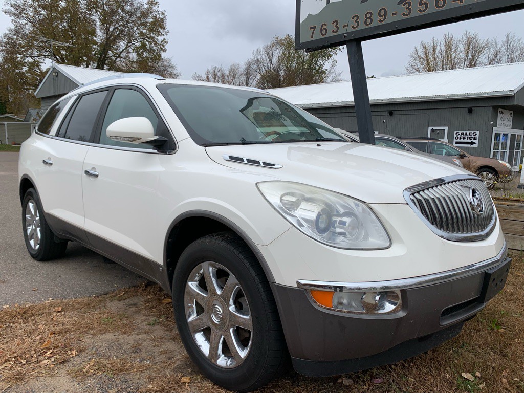 2008 Buick Enclave Image 2