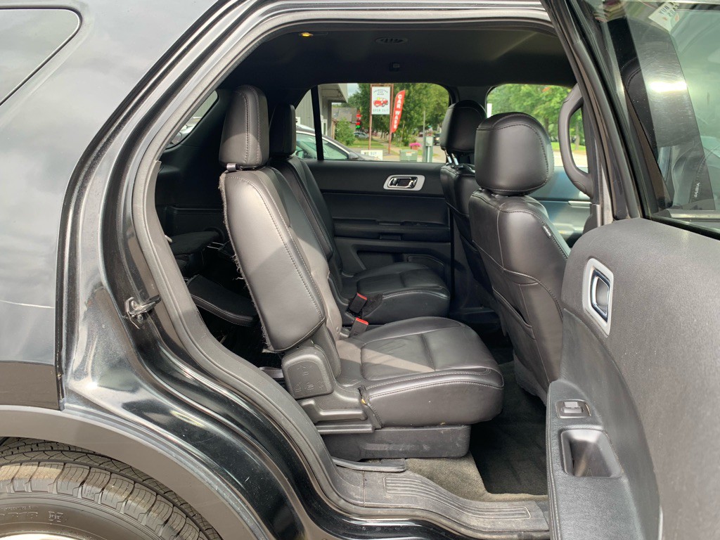 2015 Ford Explorer Image 9