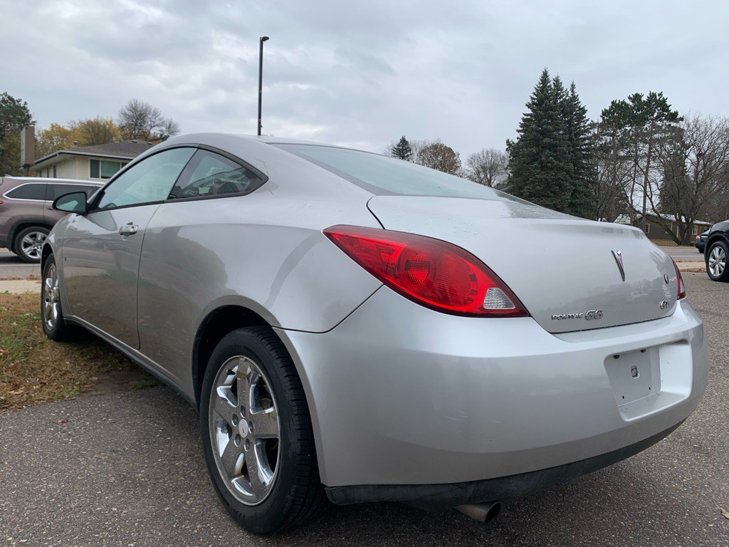 2007 Pontiac G6 Image 4