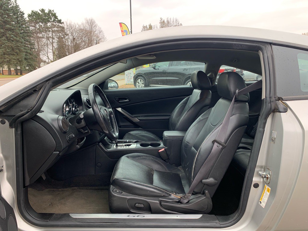 2007 Pontiac G6 Image 6