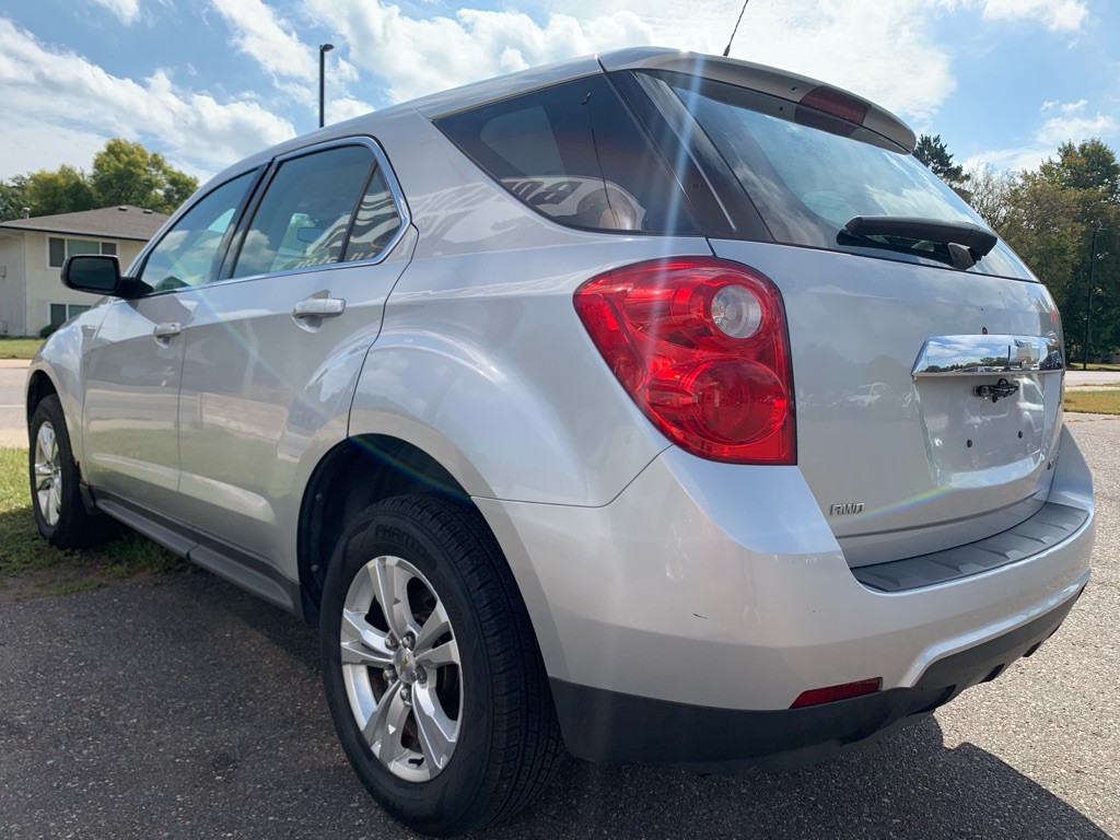 2010 Chevrolet Equinox Image 4