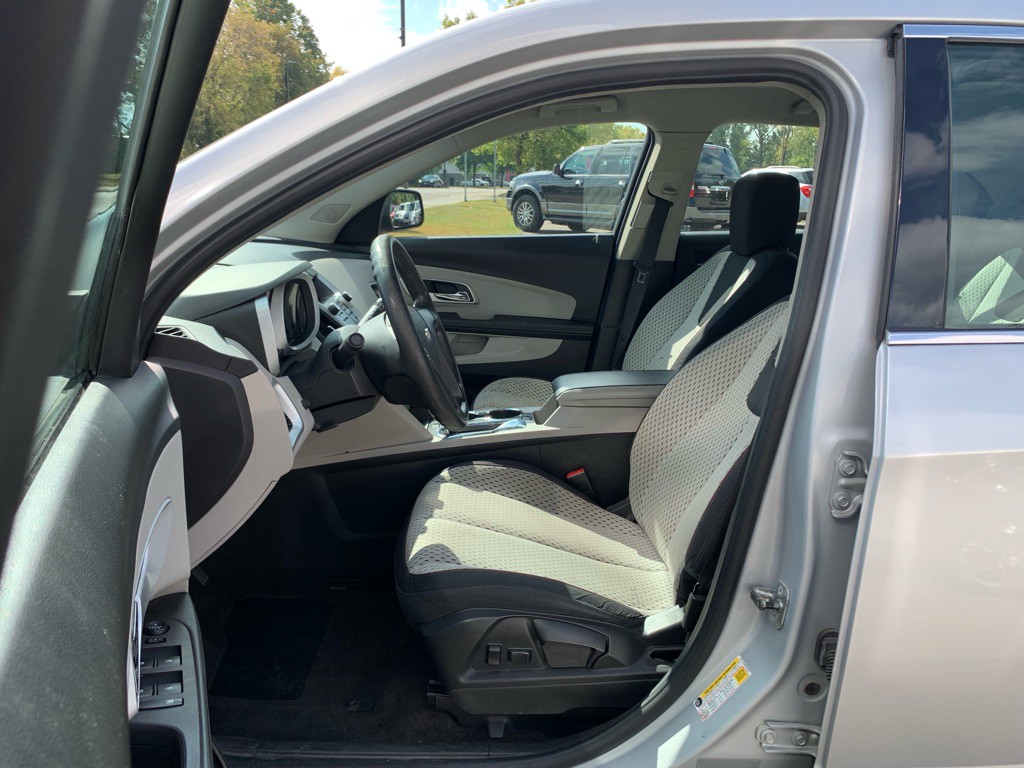 2010 Chevrolet Equinox Image 6