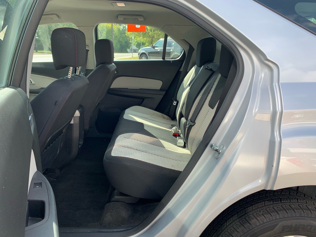 2010 Chevrolet Equinox Image 7