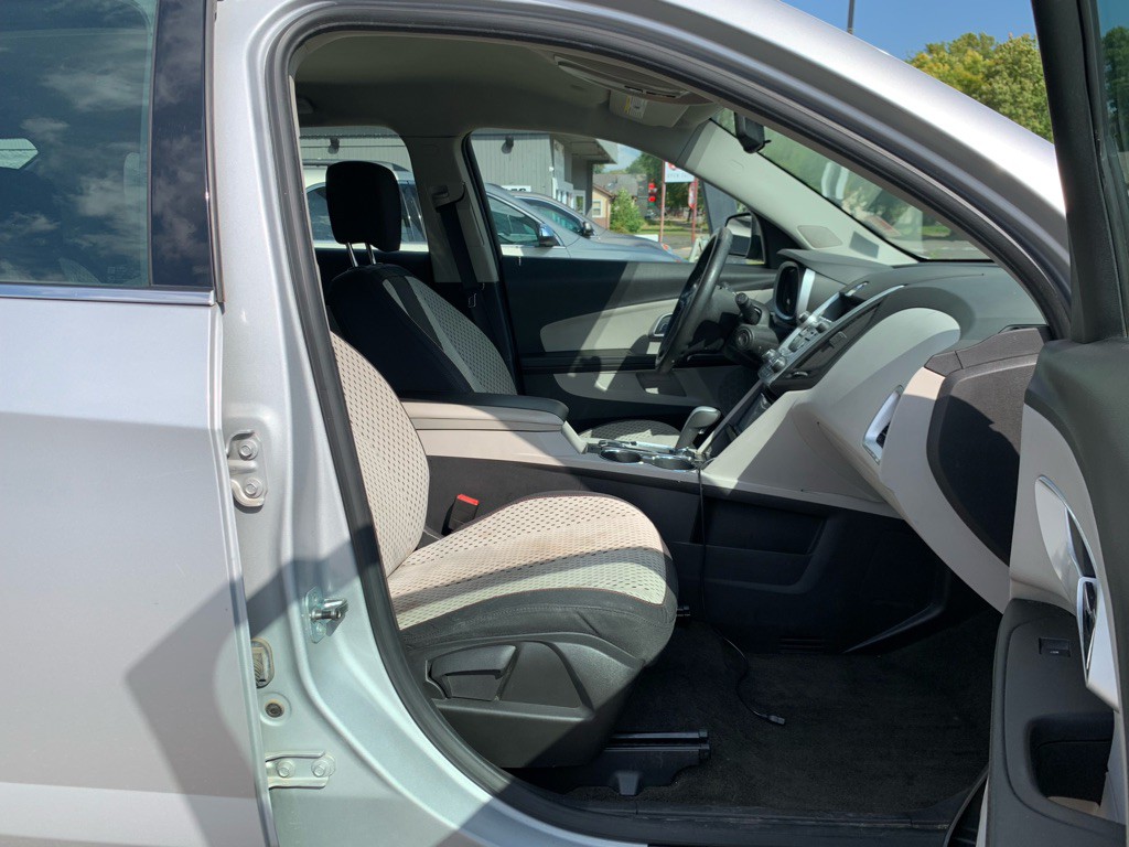 2010 Chevrolet Equinox Image 8