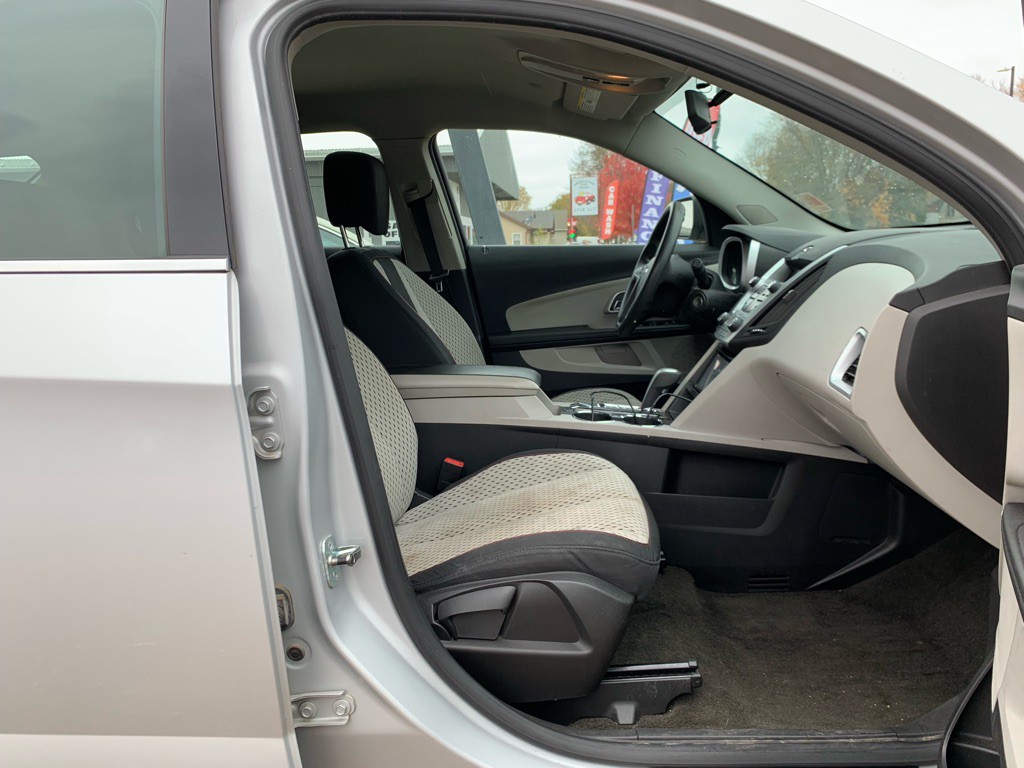 2010 Chevrolet Equinox Image 8