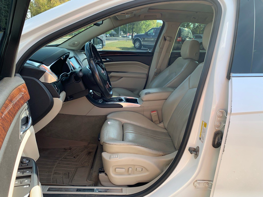 2013 Cadillac SRX Image 6