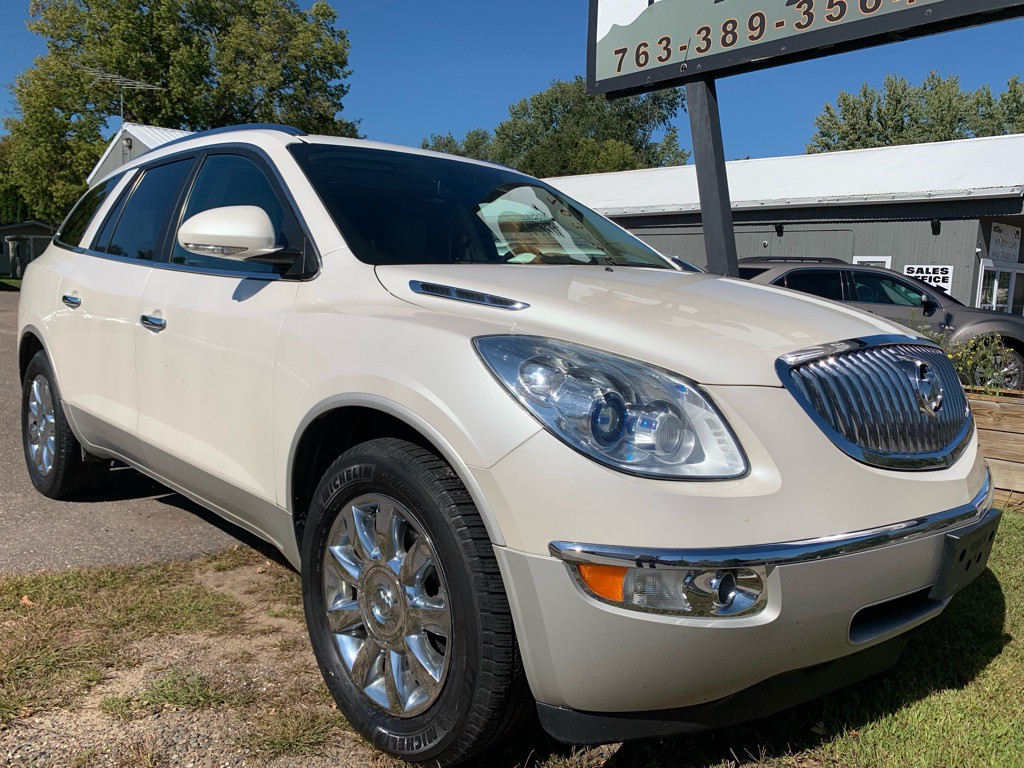 2011 Buick Enclave Image 2
