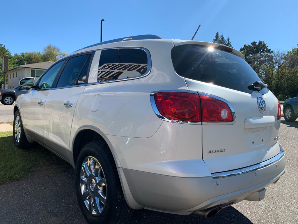 2011 Buick Enclave Image 4