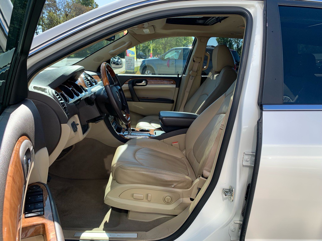 2011 Buick Enclave Image 6