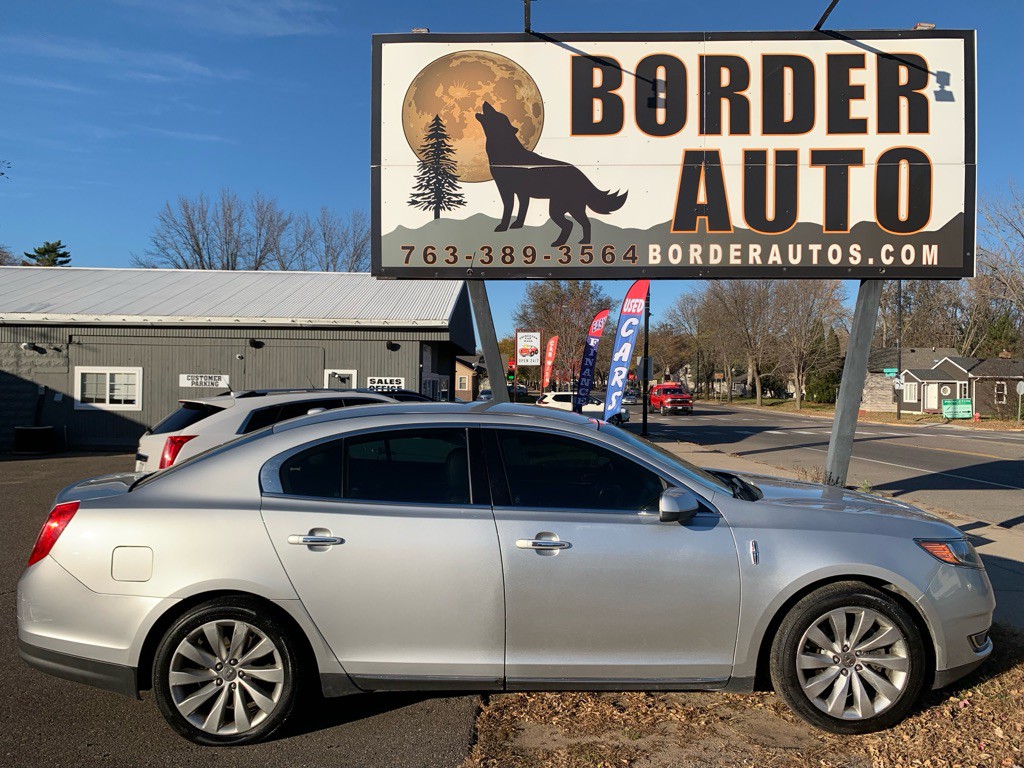 2014 Lincoln MKS Image 1