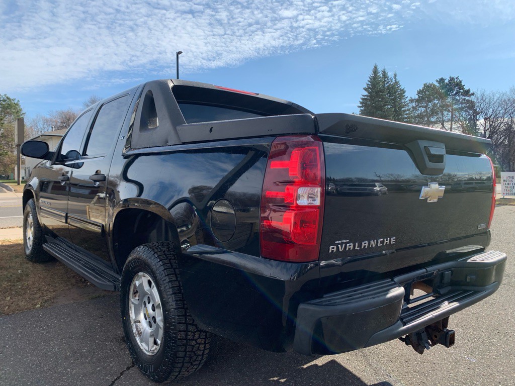 2009 Chevrolet Avalanche Image 4