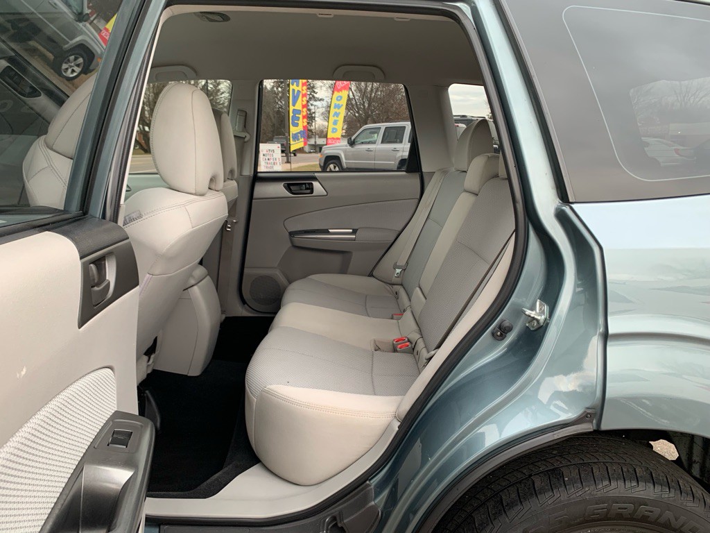 2012 Subaru Forester Image 7