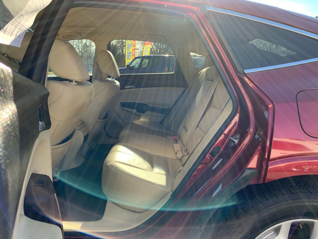 2010 Honda Crosstour Image 7