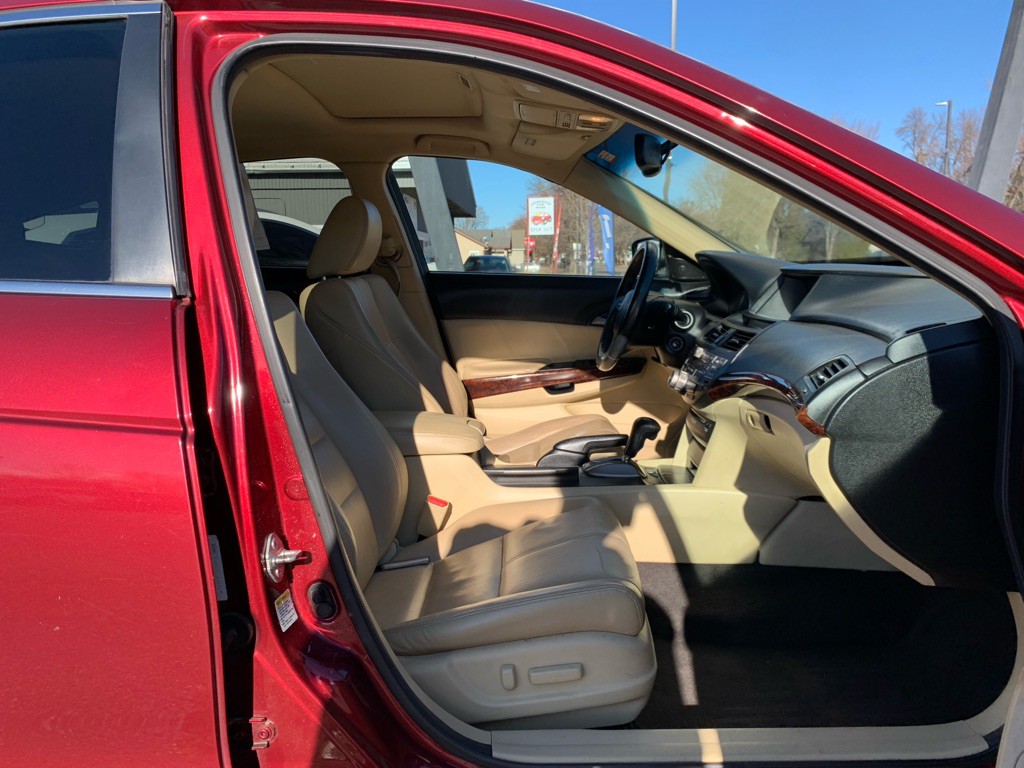 2010 Honda Crosstour Image 8