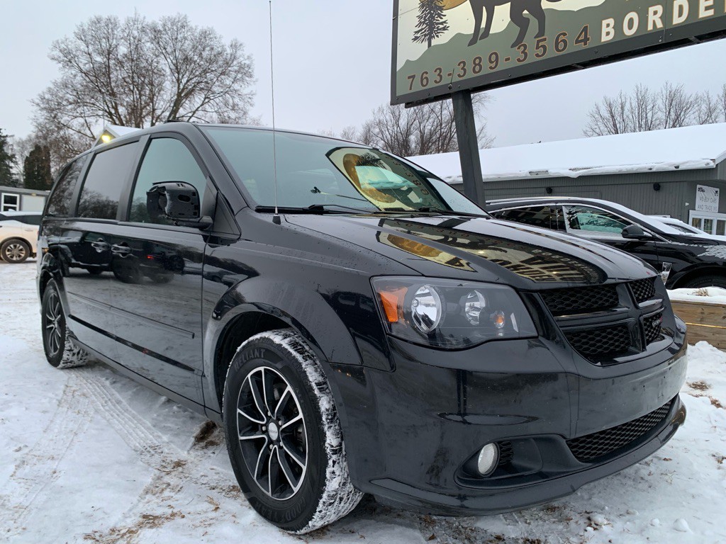 2017 Dodge Grand Caravan Image 2