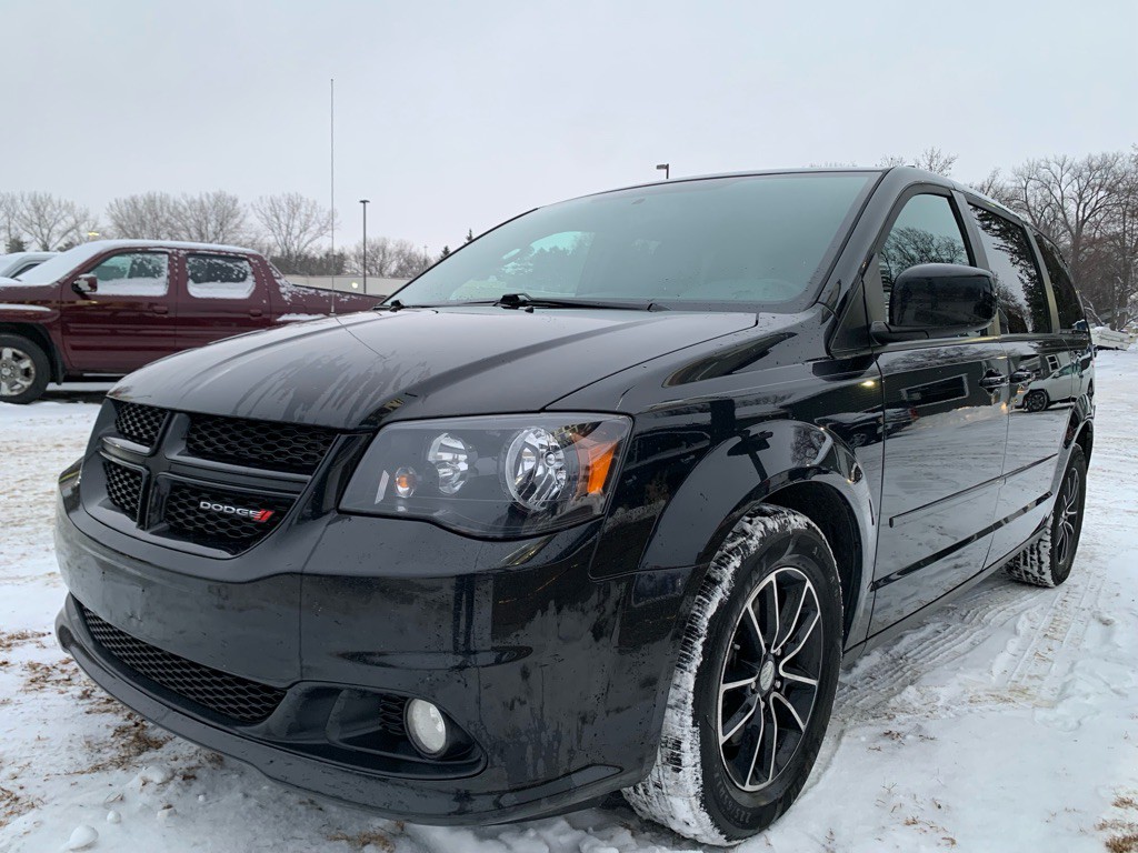 2017 Dodge Grand Caravan Image 3