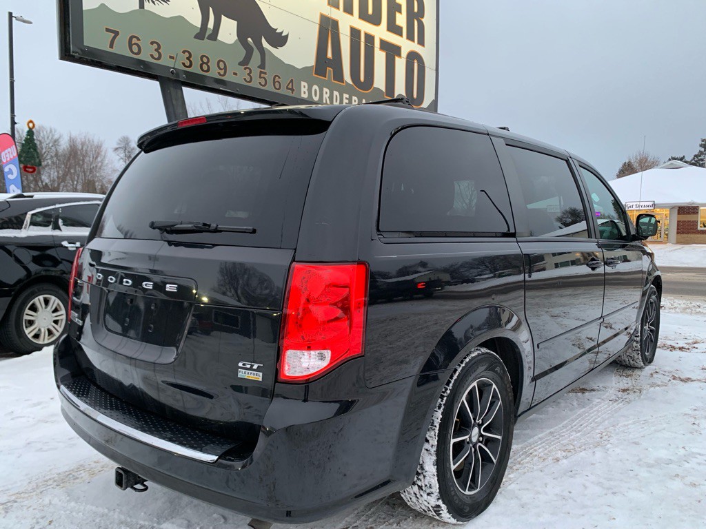 2017 Dodge Grand Caravan Image 5