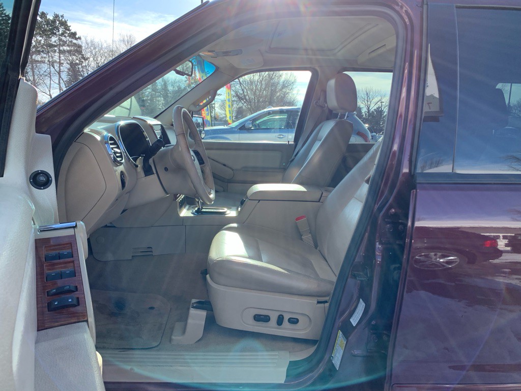 2006 Ford Explorer Image 6