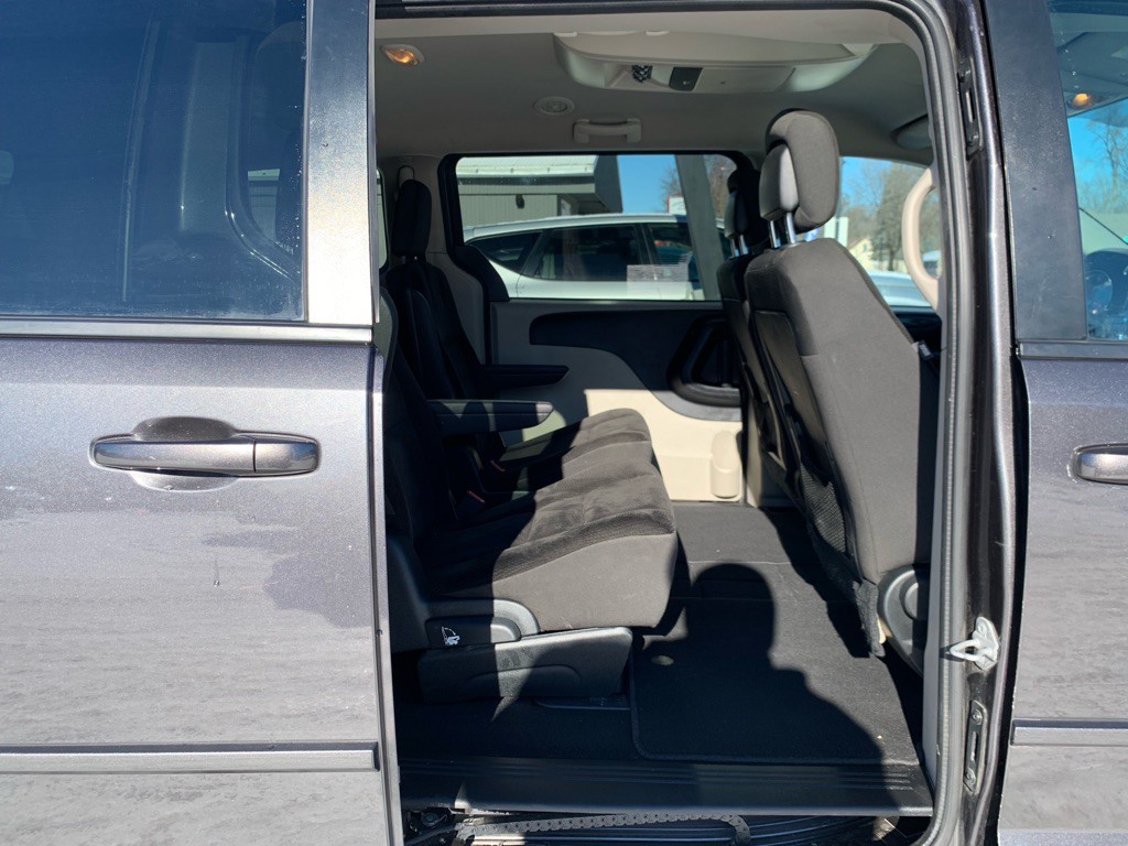2017 Dodge Grand Caravan Image 9