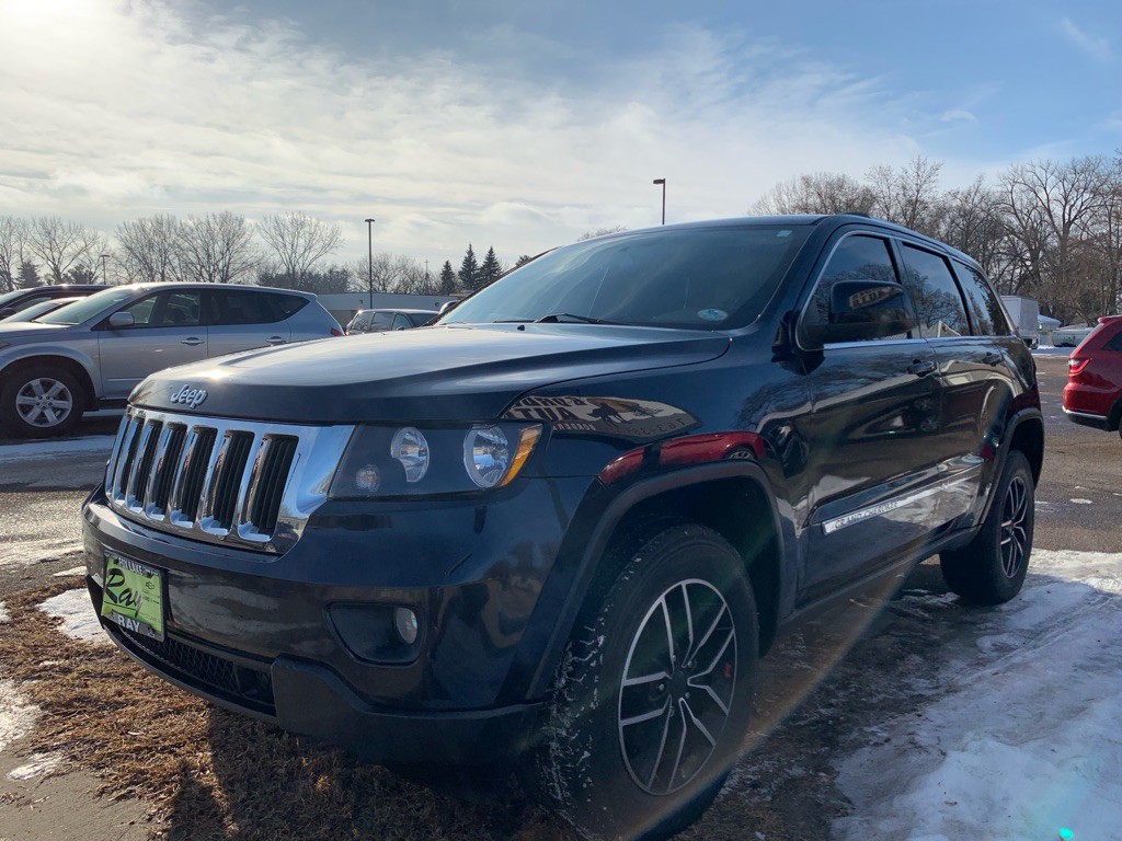 2011 Jeep Grand Cherokee Image 3