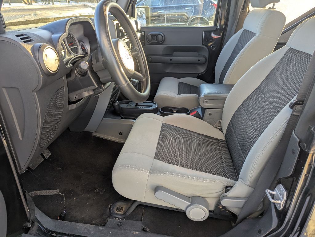 2010 Jeep Wrangler Image 3