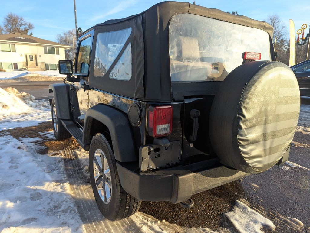 2010 Jeep Wrangler Image 4