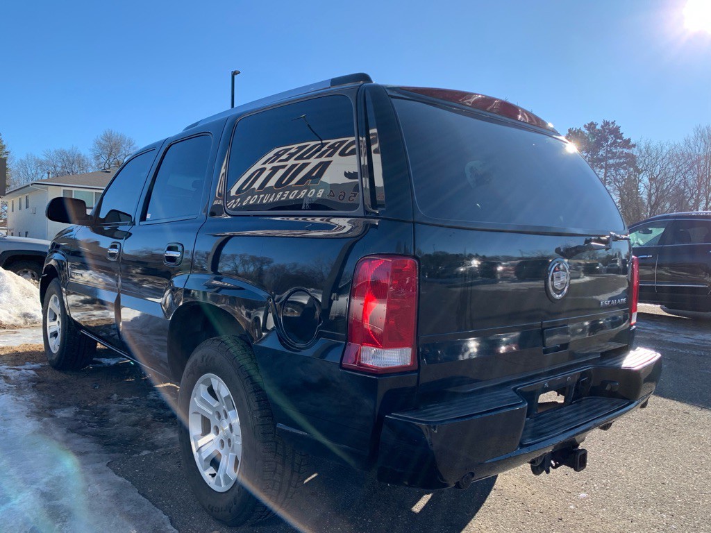 2003 Cadillac Escalade Image 4