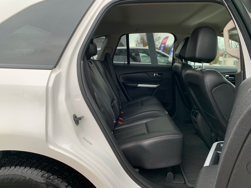 2013 Ford Edge Image 9