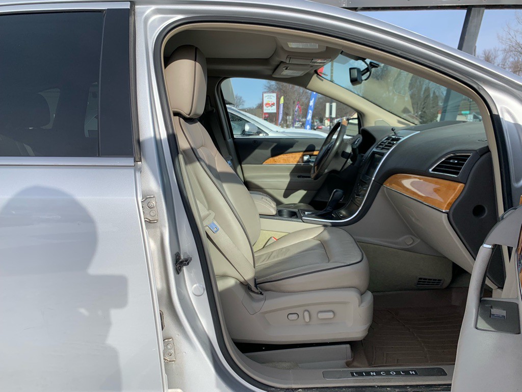 2012 Lincoln MKX Image 8