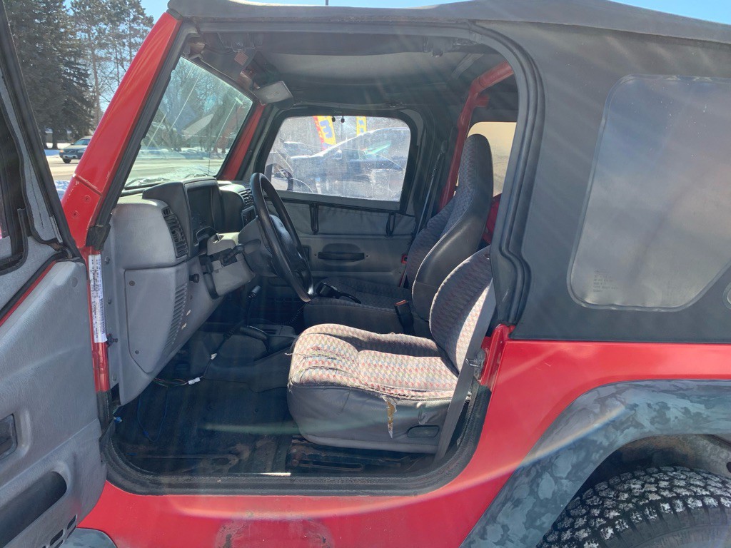 1998 Jeep Wrangler Image 6