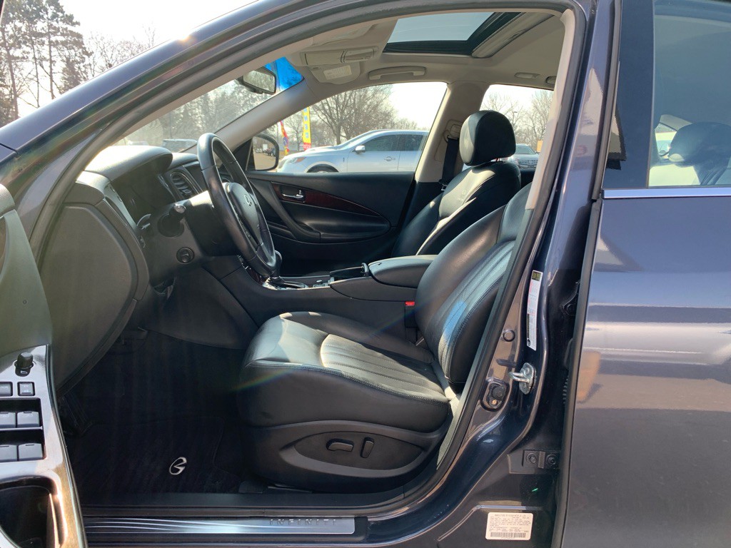 2010 INFINITI EX35 Image 6