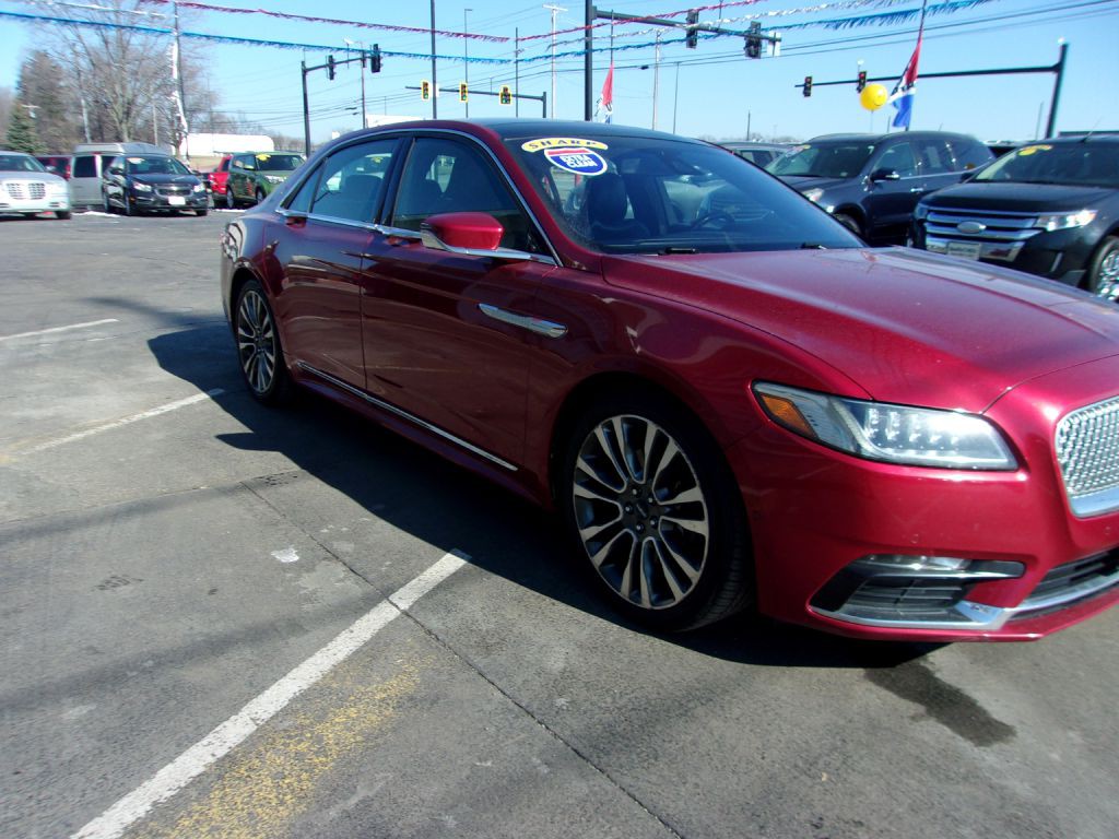 2017 Lincoln Continental Image 3