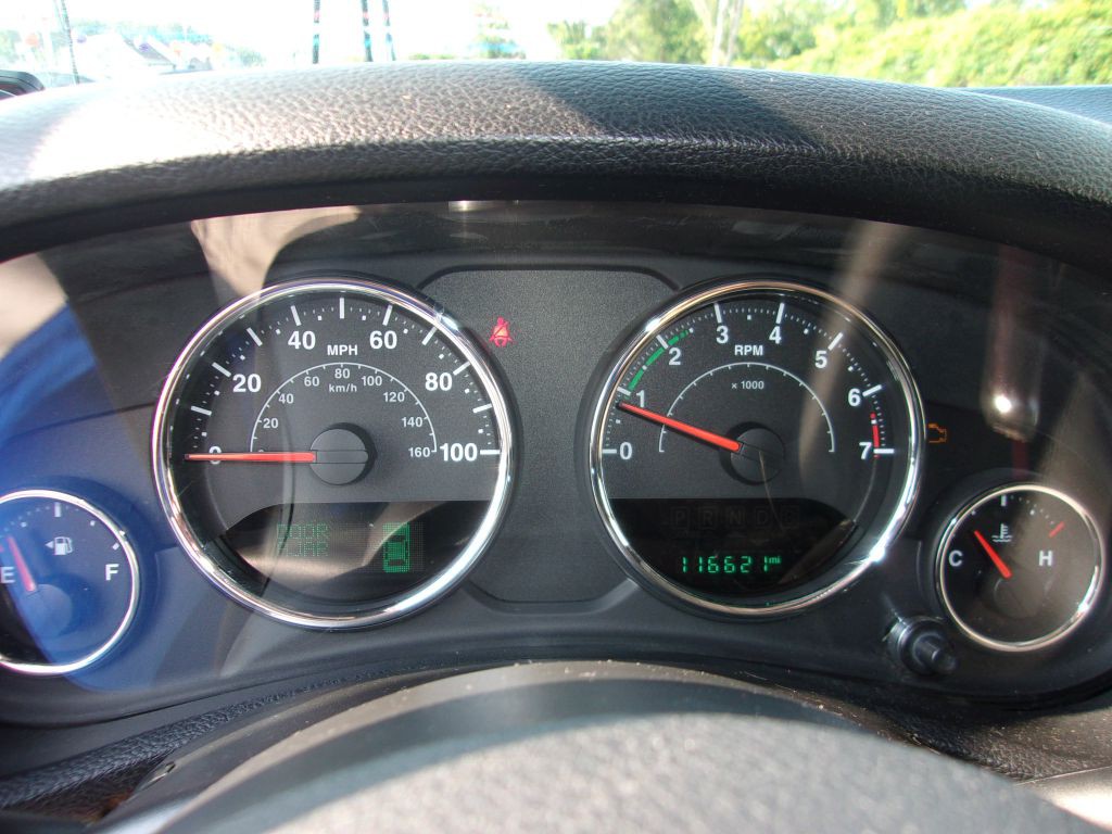 2015 Jeep Wrangler Unlimited Image 2