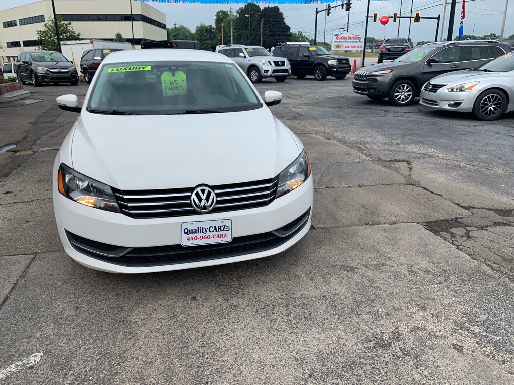 2014 Volkswagen Passat Image 3