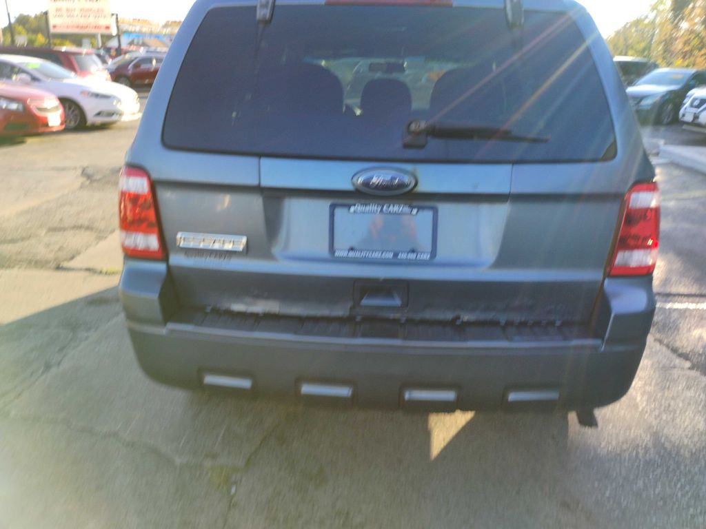 2011 Ford Escape Image 3