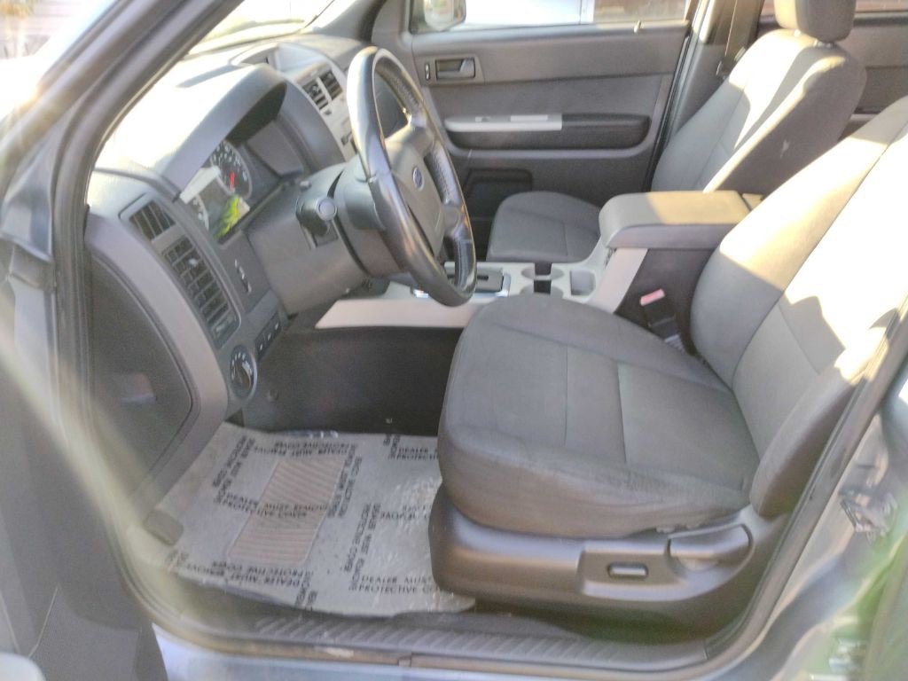 2011 Ford Escape Image 8