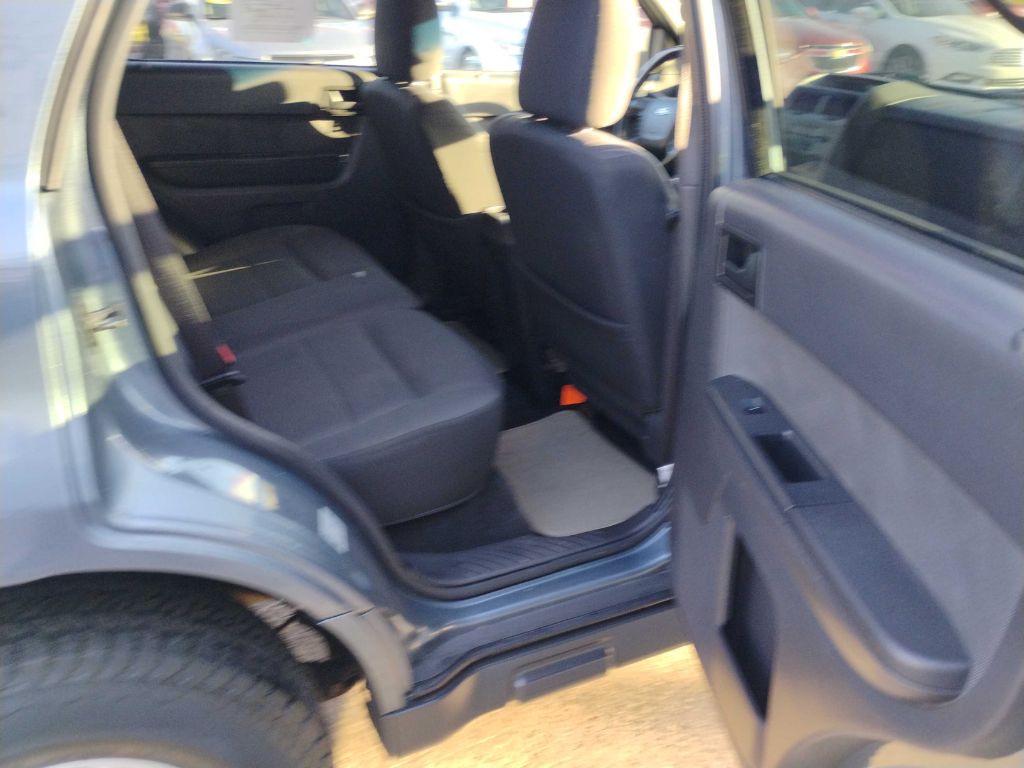 2011 Ford Escape Image 11