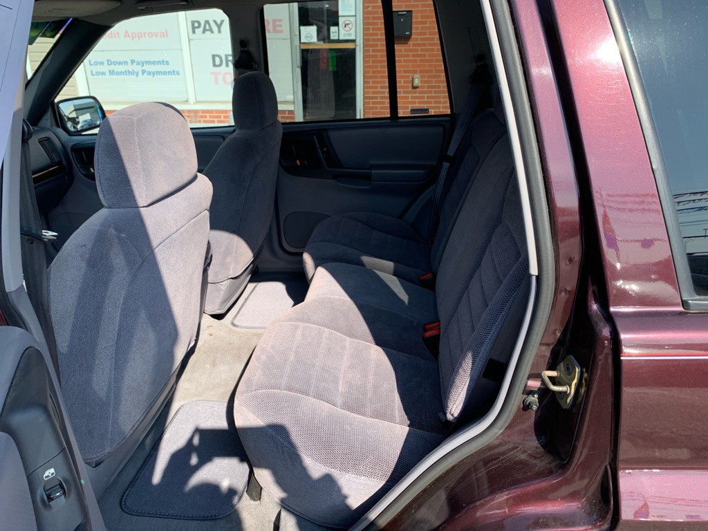 1997 Jeep Grand Cherokee Image 10