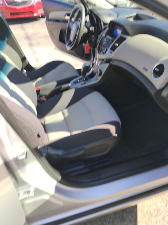 2013 Chevrolet Cruze Image 9