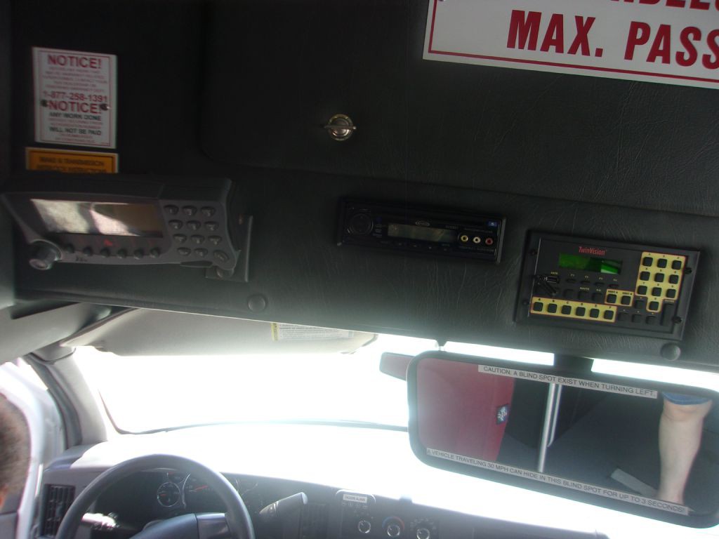 2012 Chevrolet Express Image 7