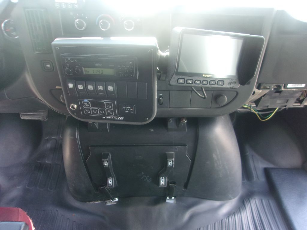 2012 Chevrolet Express Image 8