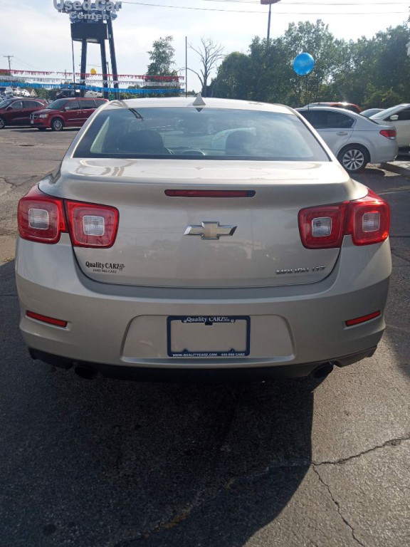 2013 Chevrolet Malibu Image 4