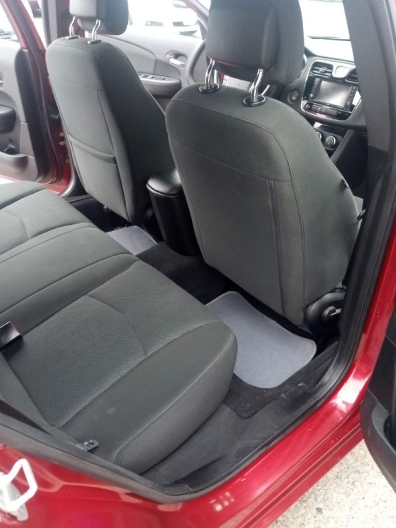 2012 Chrysler 200 Image 14